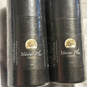 Vetiver Plus Essential Oil 10ml Each bottle 100% Pure . New sealed 2- bottles